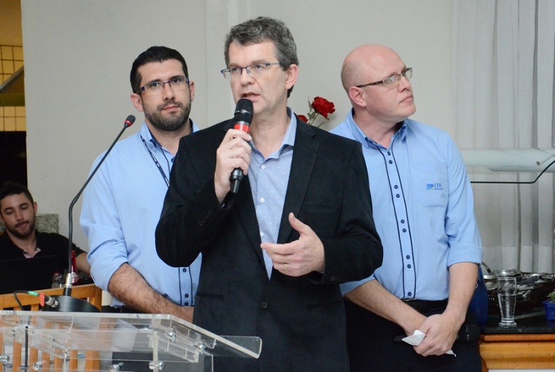 Antonio Bittelbrunn Junior, Diretor de Eventos da CDL Blumenau, foi responsável pelo cerimonial.